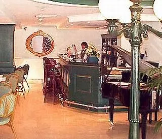 The Crown Buġibba