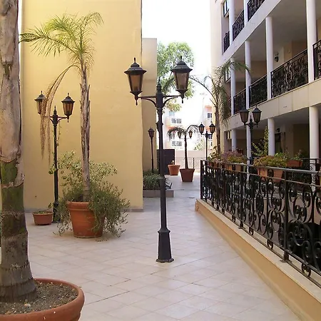 The Crown Buġibba